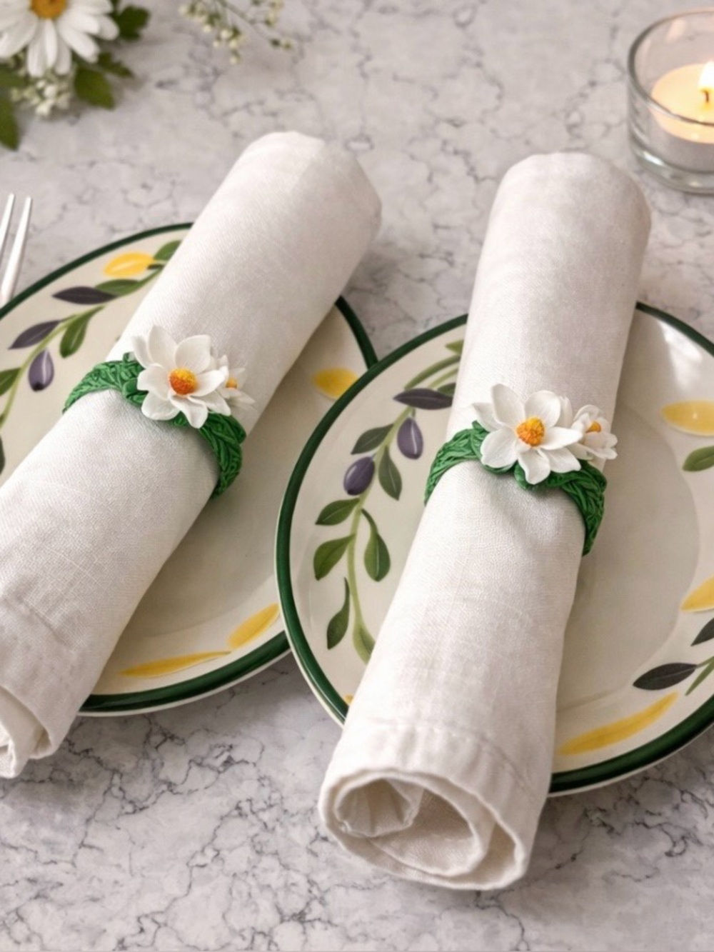 Vintage Daisy Napkin Rings – Set of 2 Floral Spring Table Decor